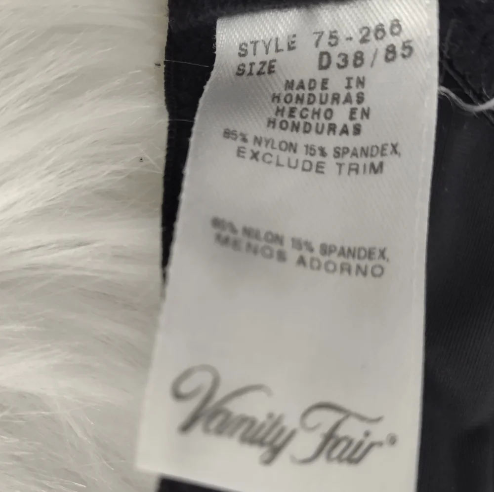 Vanity Fair Black Bra - Picture 3 of 8